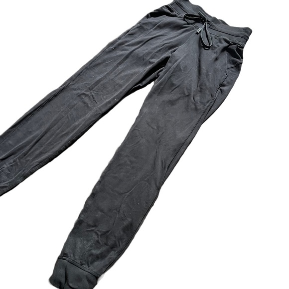 LULULEMON BLACK ON TRACK MID RISE JOGGER WITH DRAWSTRING WAISTBAND SIZE 2 - Picture 8 of 9